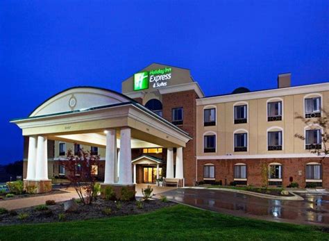 hotels in howell